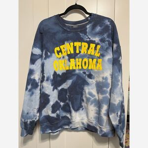 Central Oklahoma UCO Sweatshirt Size XLarge